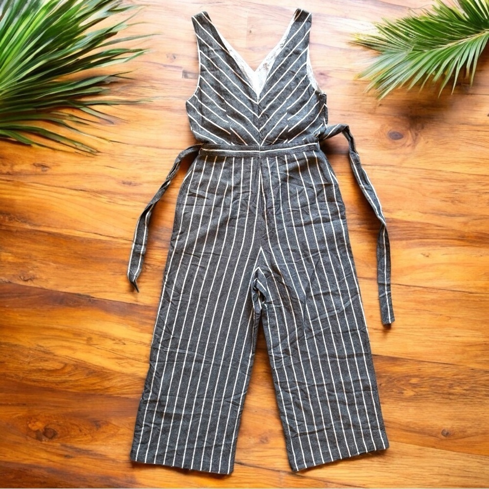 LOFT Gray & White Striped Linen Blend Jumpsuit - Size 4 - Pockets - Picture 3 of 14